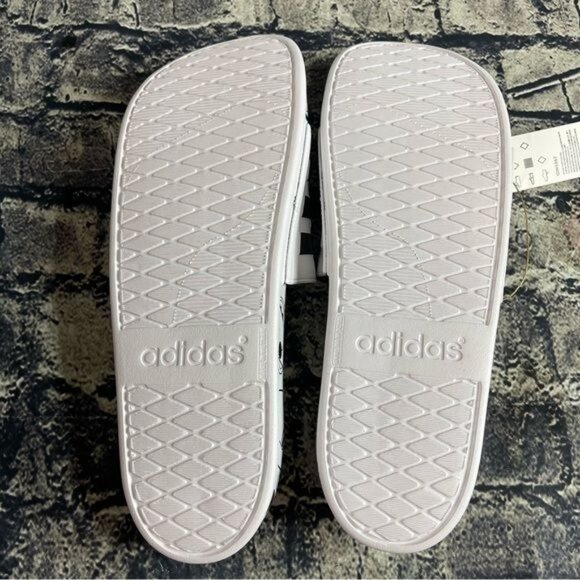 Adidas Disney Mickey Adilette Comfort Slide GW1057 Unisex Mens 13 Womens 14 - Picture 8 of 8